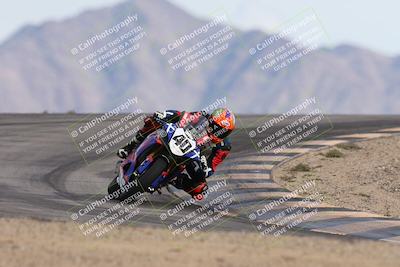 media/Nov-16-2025-Race Pace (Sun) [[8c5fa54630]]/Non Verified Riders (1st 20 Minutes)/6-Turn 12 (2pm)/